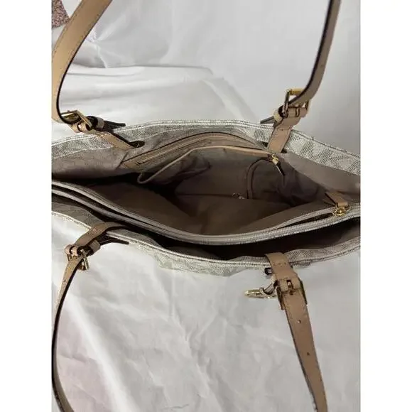 Michael Michael Kors NWT, Jet Set Tote Bag - Picture 6 of 7